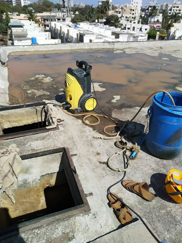 commercial tank cleaning